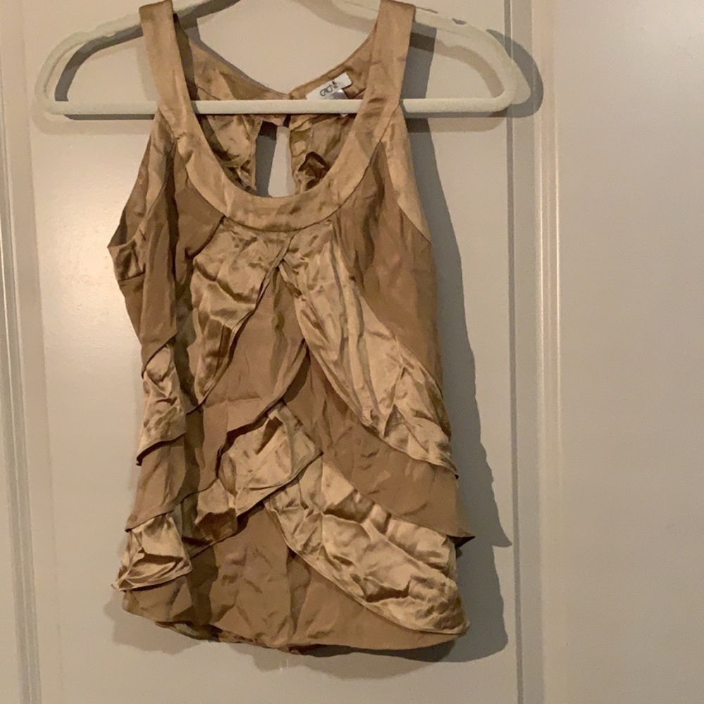 Gold tank